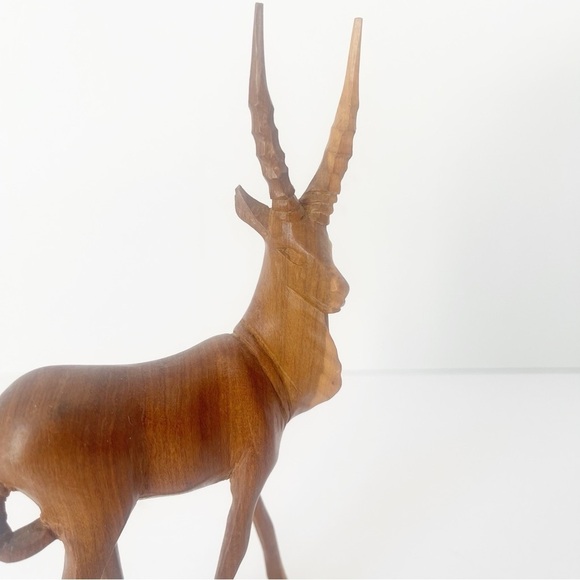 Pair of hand carved wild  animals impala and water buffalo - Picture 8 of 10